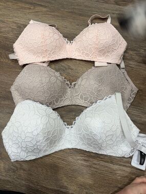 Floral Lace Push-Up Bra — White, Blush, Taupe